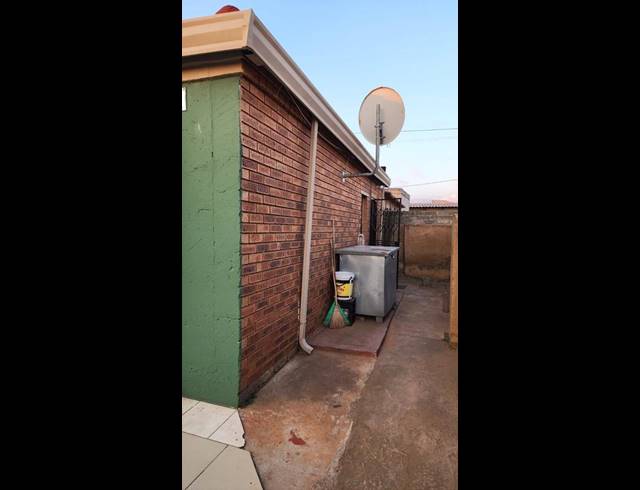3 BEDROOM HOUSE FOR SALE IN BRAM FISCHERVILLE